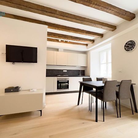 Cavana 10 Tirabora Short Rent Trieste Eksteriør bilde