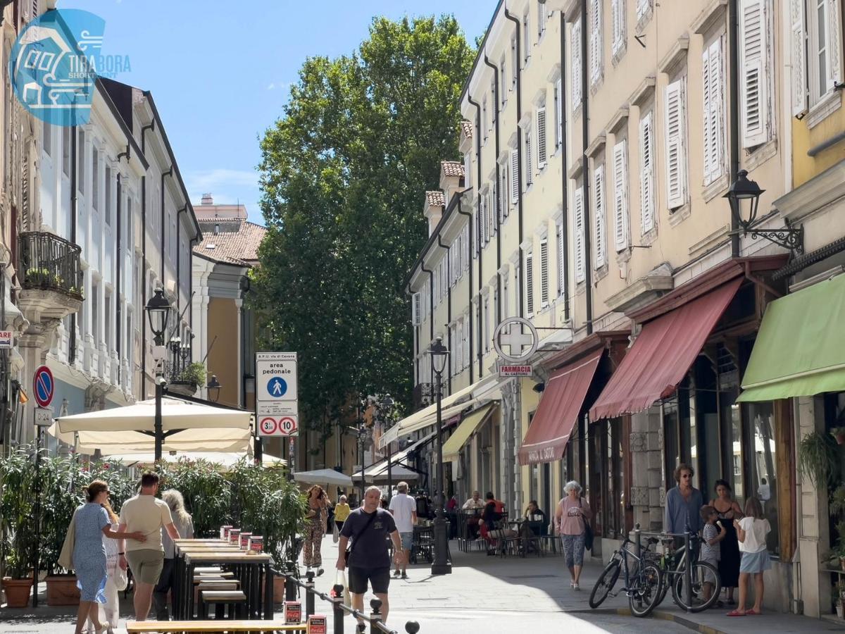 Cavana 10 Tirabora Short Rent Trieste Eksteriør bilde