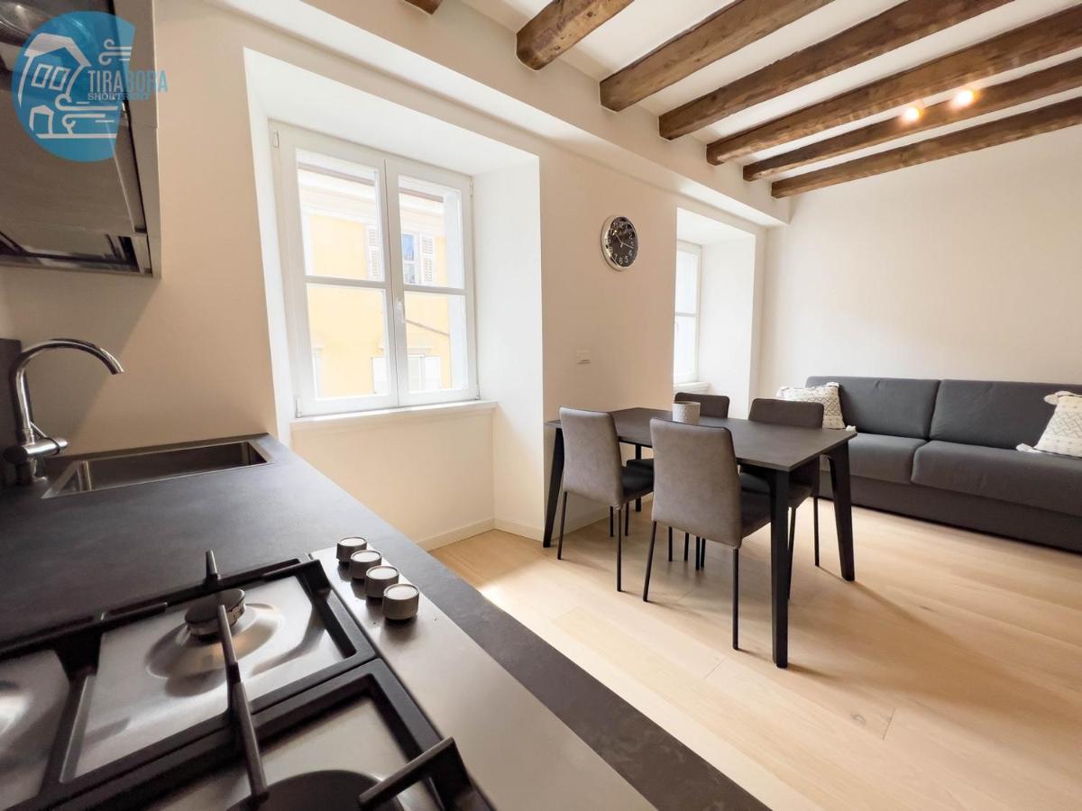 Cavana 10 Tirabora Short Rent Trieste Eksteriør bilde